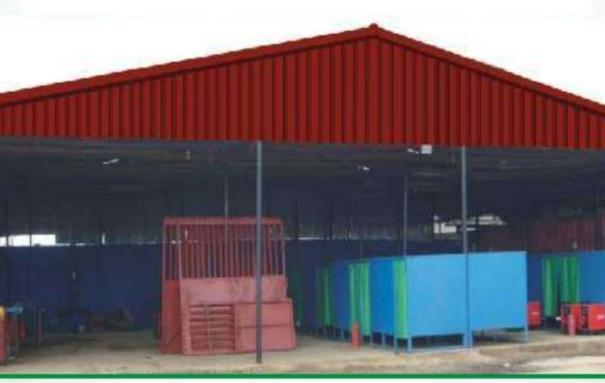 Completed steel workshop construction project